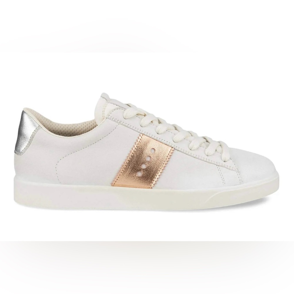 White Silver Ecco Women's‎ Street Lite Sneaker in White Hammered Bronze Pure 41